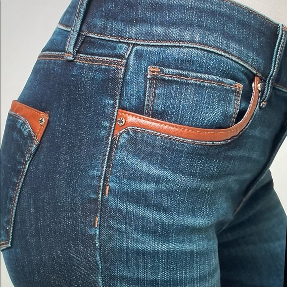 NWT WHBM Mid Rise Skinny Ankle Jeans 2R - Picture 2 of 16